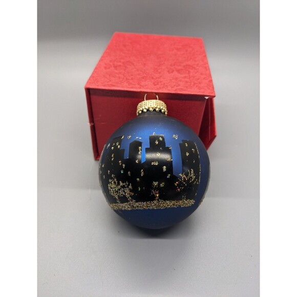 Christmas Ornament Krebs City Skyline Santas Flight Glass Blue Ball Bulb Scene - Picture 6 of 9